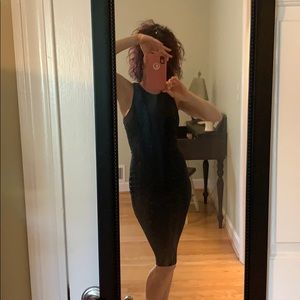 Lululemon size 2 dress support bra included